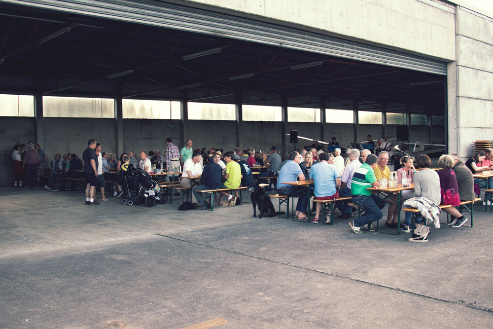 Gäste beim Familienfest 2018 der Fliegergruppe Heubach