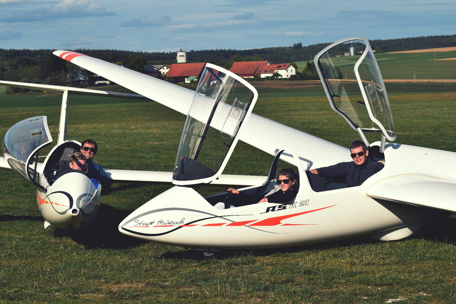 Vier neue Scheinpiloten